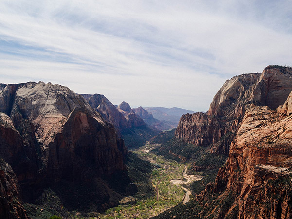 恩施大峽谷、土司城、石門河、女兒城、土家歌舞表演、汽車三日游