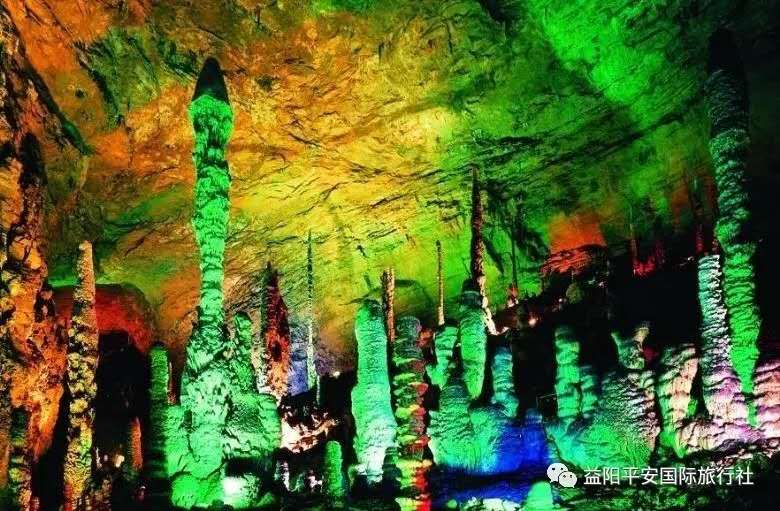 　張家界大峽谷、玻璃橋、黃龍洞品質純玩兩日游c2