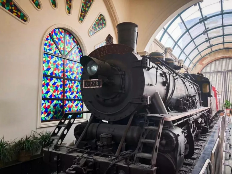 長沙?華誼兄弟電影小鎮(zhèn)、李自健美術(shù)館一日游