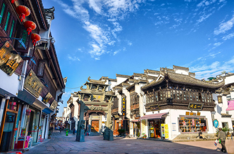 黃山、秀水千島湖、水墨宏村、西遞徽州古城高鐵純玩5日游